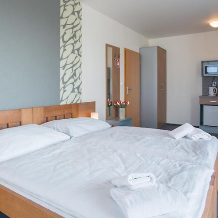 Garni Hotel Třeboň Стая снимка