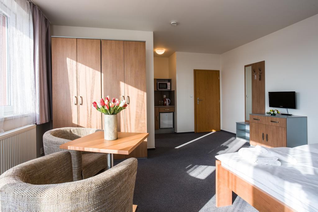 Garni Hotel Třeboň Стая снимка