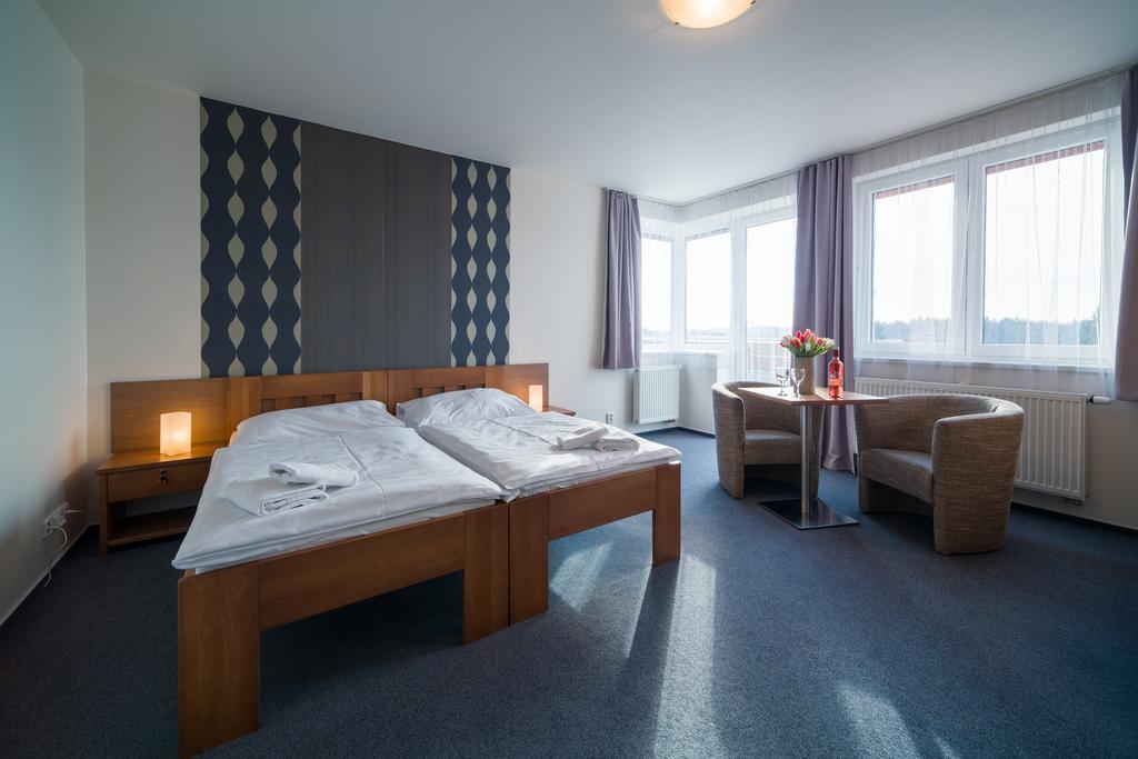 Garni Hotel Třeboň Стая снимка